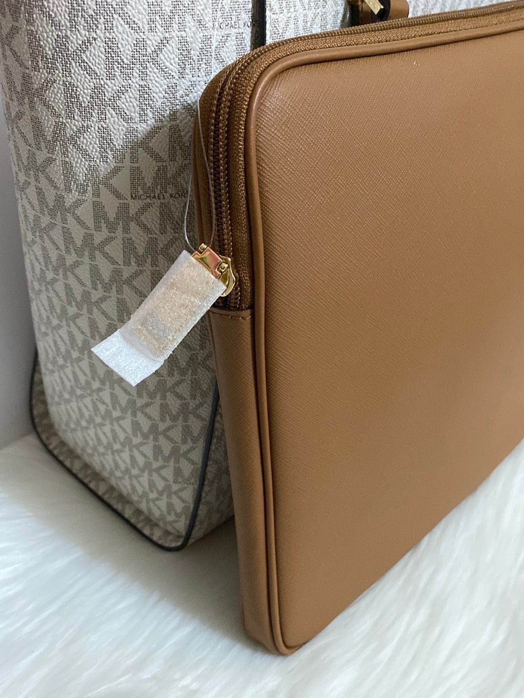 Michael kors outlet laptop bag 13