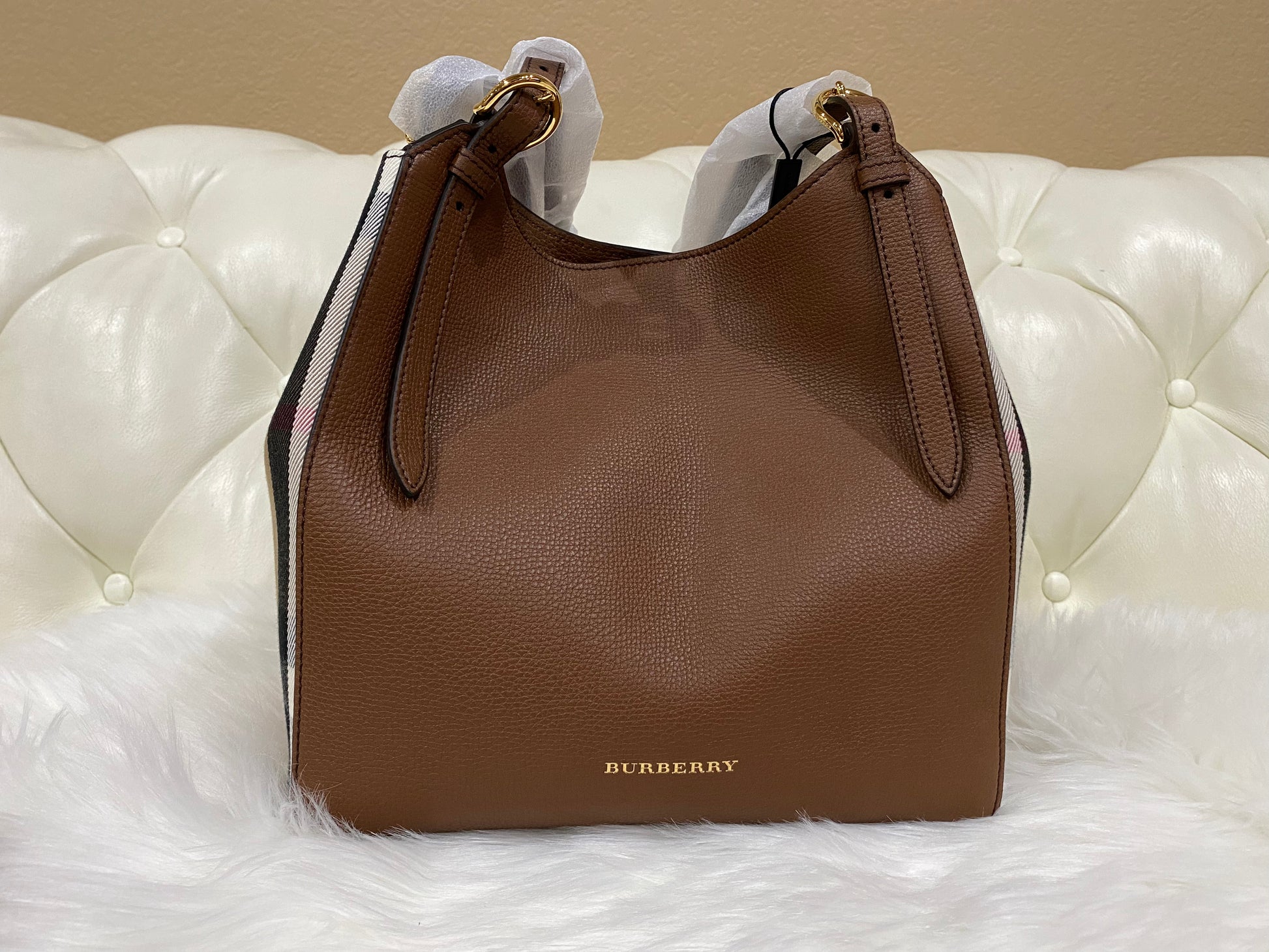 Canterbury leather tote Burberry Black in Leather - 29607498